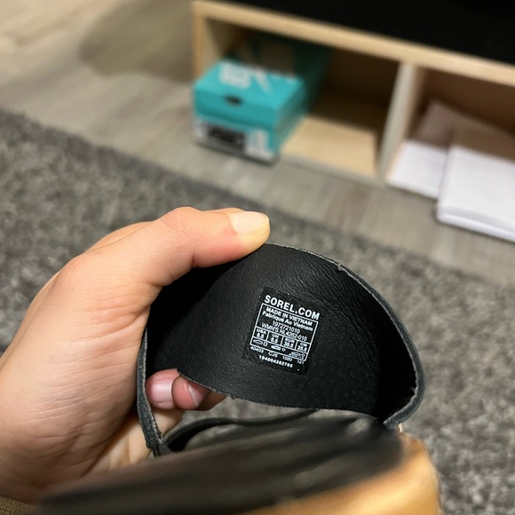 Sorel Sandals - Picture 3 of 3